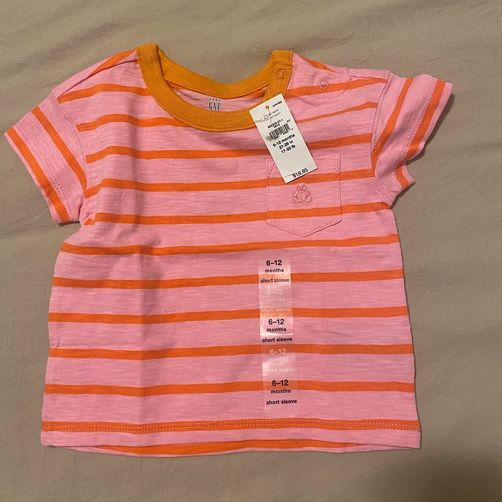 NWT Baby Gap stripe top, size 6-12 month